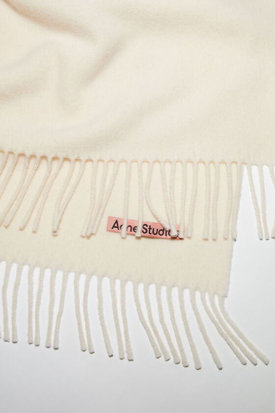 (image for) User-Friendly Fringe wool scarf - oversized